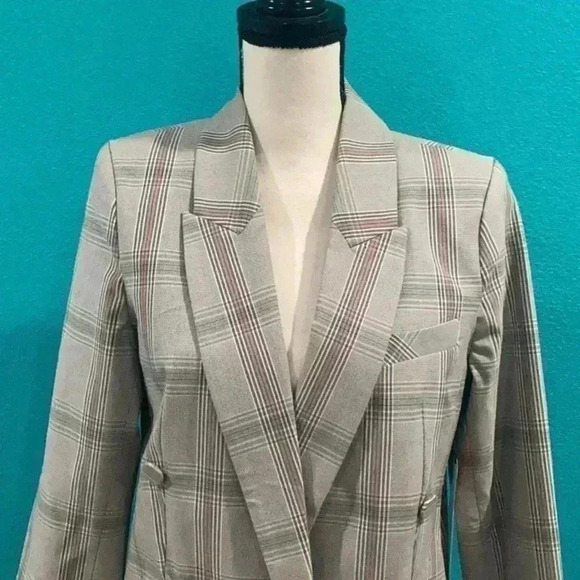 New with tags Cabi cranberry crush sleuth blazer - Picture 2 of 6